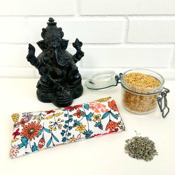 Coussin relaxation yeux fleuri
