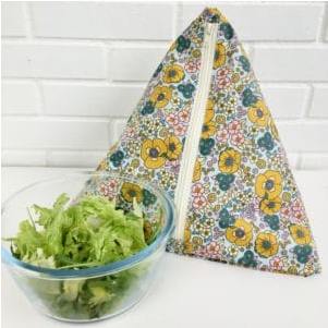 Sac à salade en tissu, liberty fond bleu pâle - accessoires zéro déchet pour le frigo